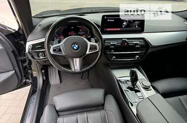 Седан BMW 5 Series 2021 в Львове