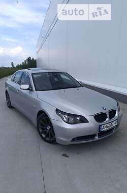 Седан BMW 5 Series 2003 в Коростене