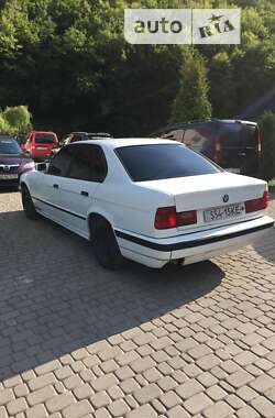 Седан BMW 5 Series 1989 в Залещиках