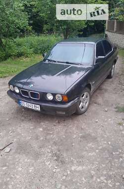 Седан BMW 5 Series 1988 в Тернополі