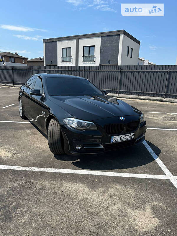 Седан BMW 5 Series 2016 в 