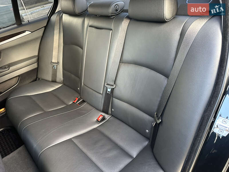 Седан BMW 5 Series 2015 в Запоріжжі
