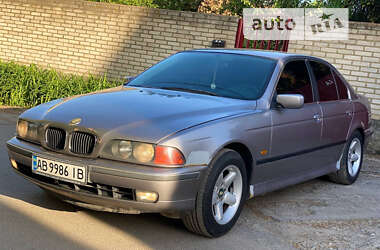 Седан BMW 5 Series 1998 в Виннице