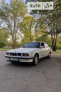 Седан BMW 5 Series 1988 в Днепре