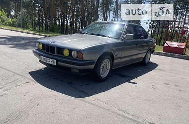 Седан BMW 5 Series 1991 в Харкові