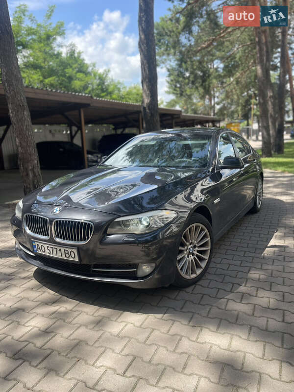 BMW 5 Series 2012 BMW 5 Series 2012