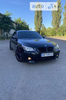 Седан BMW 5 Series 2004 в Вінниці