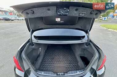 Седан BMW 5 Series 2013 в 