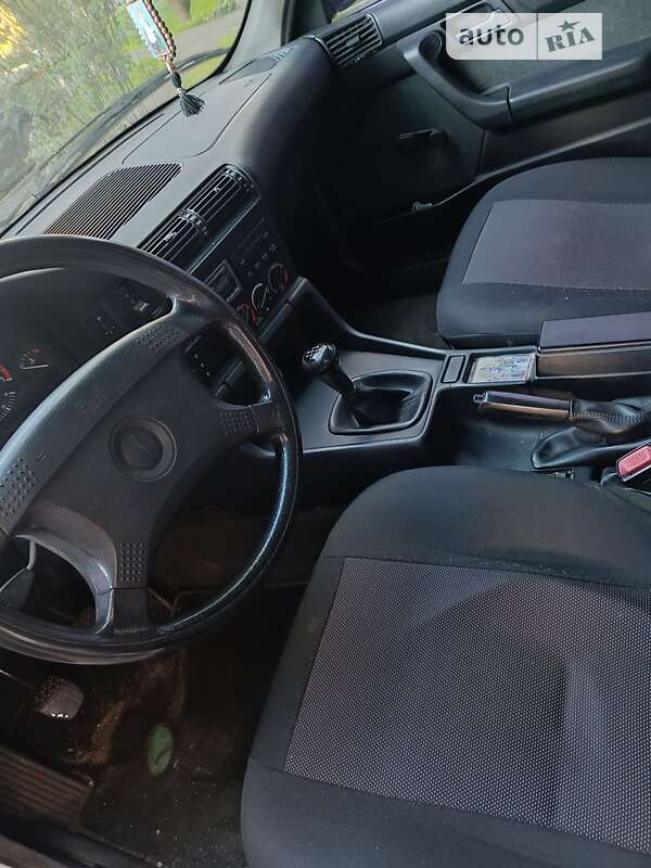 Седан BMW 5 Series 1993 в Киеве фото 3 Седан BMW 5 Series 1993 в Киеве