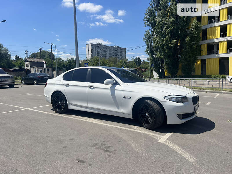 Седан BMW 5 Series 2012 в Киеве