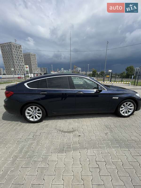 Седан BMW 5 Series 2017 в Киеве