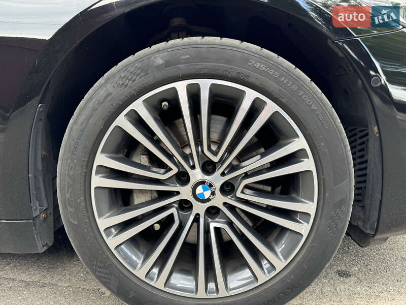 Седан BMW 5 Series 2018 в Дрогобичі