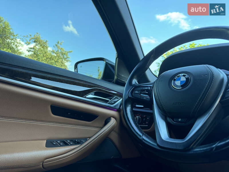 Седан BMW 5 Series 2018 в Дрогобичі