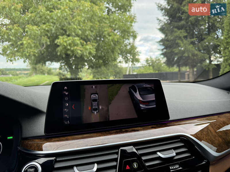 Седан BMW 5 Series 2018 в Дрогобичі