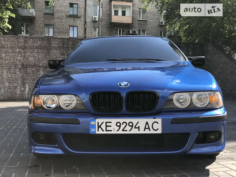Седан BMW 5 Series 2001 в Кам'янському