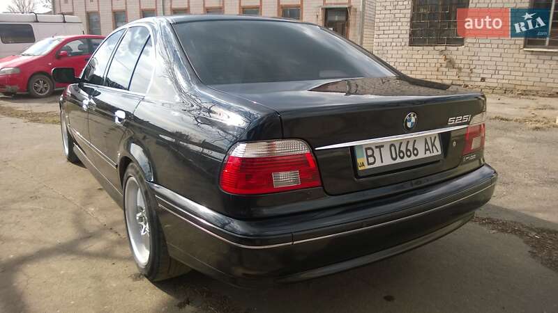 Седан BMW 5 Series 2002 в Херсоне