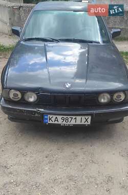 Седан BMW 5 Series 1990 в Ізюмі