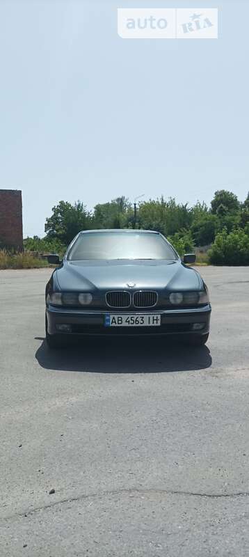 Седан BMW 5 Series 1999 в Виннице