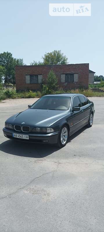 Седан BMW 5 Series 1999 в Виннице
