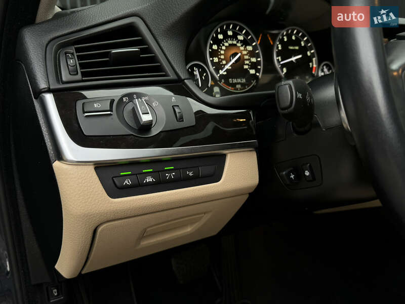 Седан BMW 5 Series 2015 в Львові