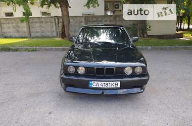 Седан BMW 5 Series 1990 в Черкасах