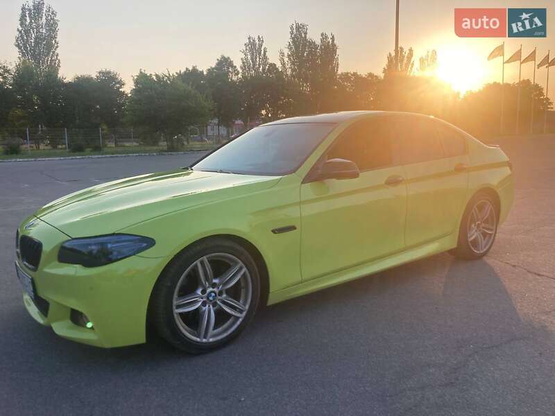 Седан BMW 5 Series 2016 в Киеве