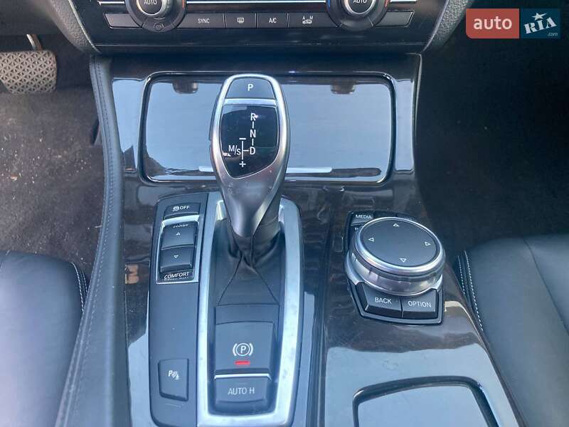 Седан BMW 5 Series 2016 в Киеве