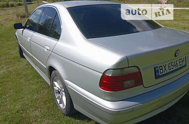 Седан BMW 5 Series 2003 в Білогір'ї