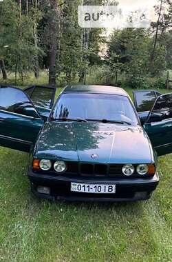 Универсал BMW 5 Series 1990 в Рава-Русской