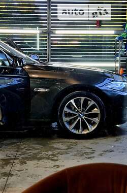 Седан BMW 5 Series 2013 в Львові