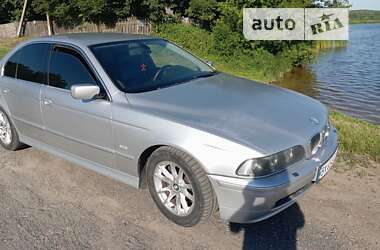 Седан BMW 5 Series 2003 в Білогір'ї