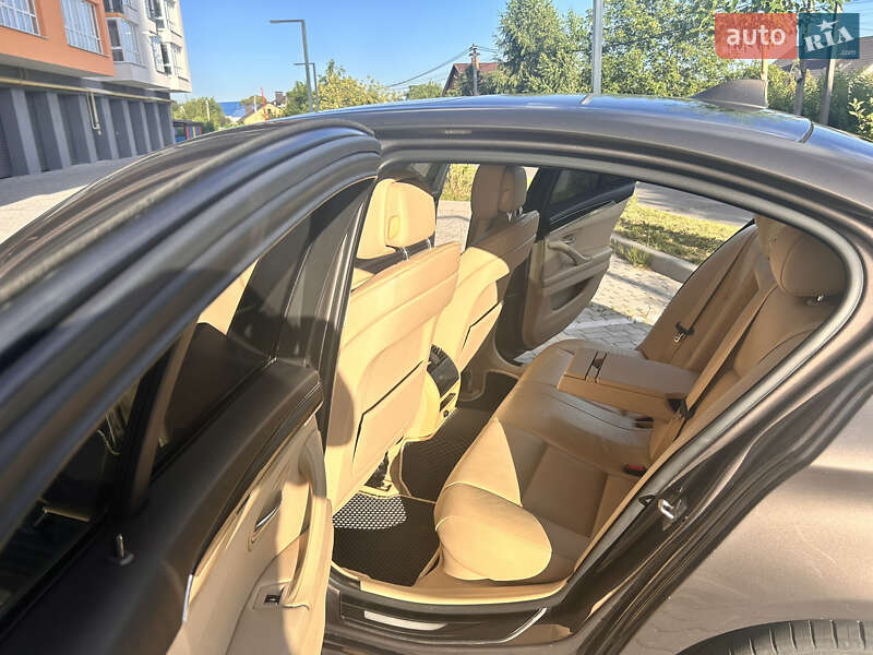 Седан BMW 5 Series 2010 в Вінниці