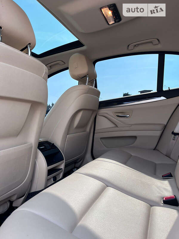 Седан BMW 5 Series 2016 в Мукачевому фото 10 Седан BMW 5 Series 2016 в Мукачевому