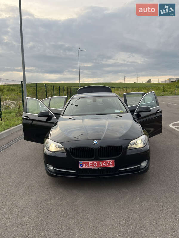 Седан BMW 5 Series 2012 в Ровно