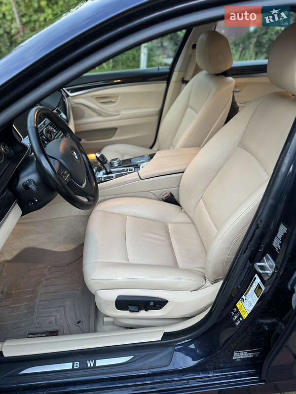 Седан BMW 5 Series 2015 в Рівному