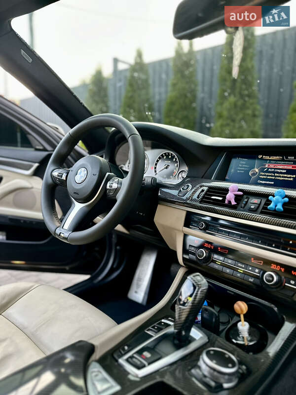 Седан BMW 5 Series 2015 в Коростене