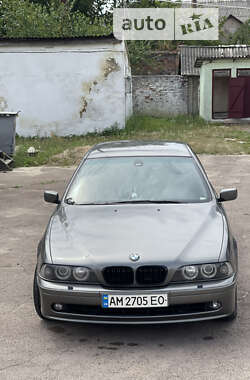 Седан BMW 5 Series 2002 в Коростені