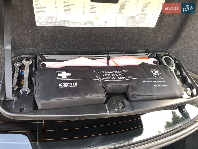 Седан BMW 5 Series 2004 в Кривом Роге