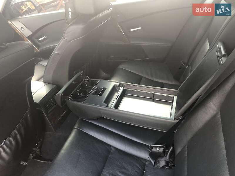 Седан BMW 5 Series 2004 в Кривом Роге