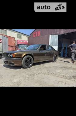 Седан BMW 5 Series 1988 в Одессе