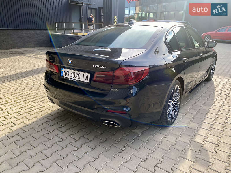 Седан BMW 5 Series 2019 в Ужгороде