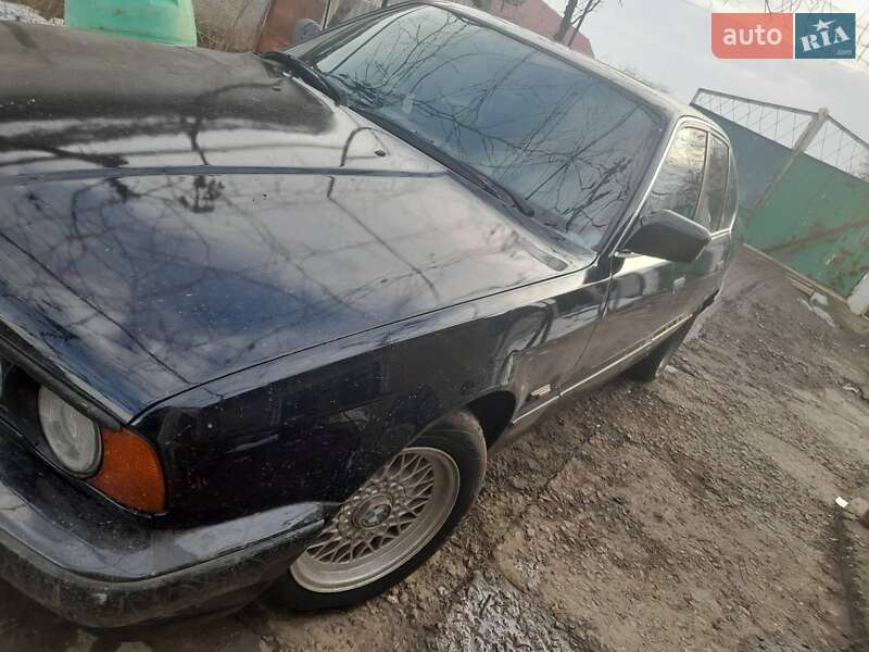 Седан BMW 5 Series 1993 в Измаиле