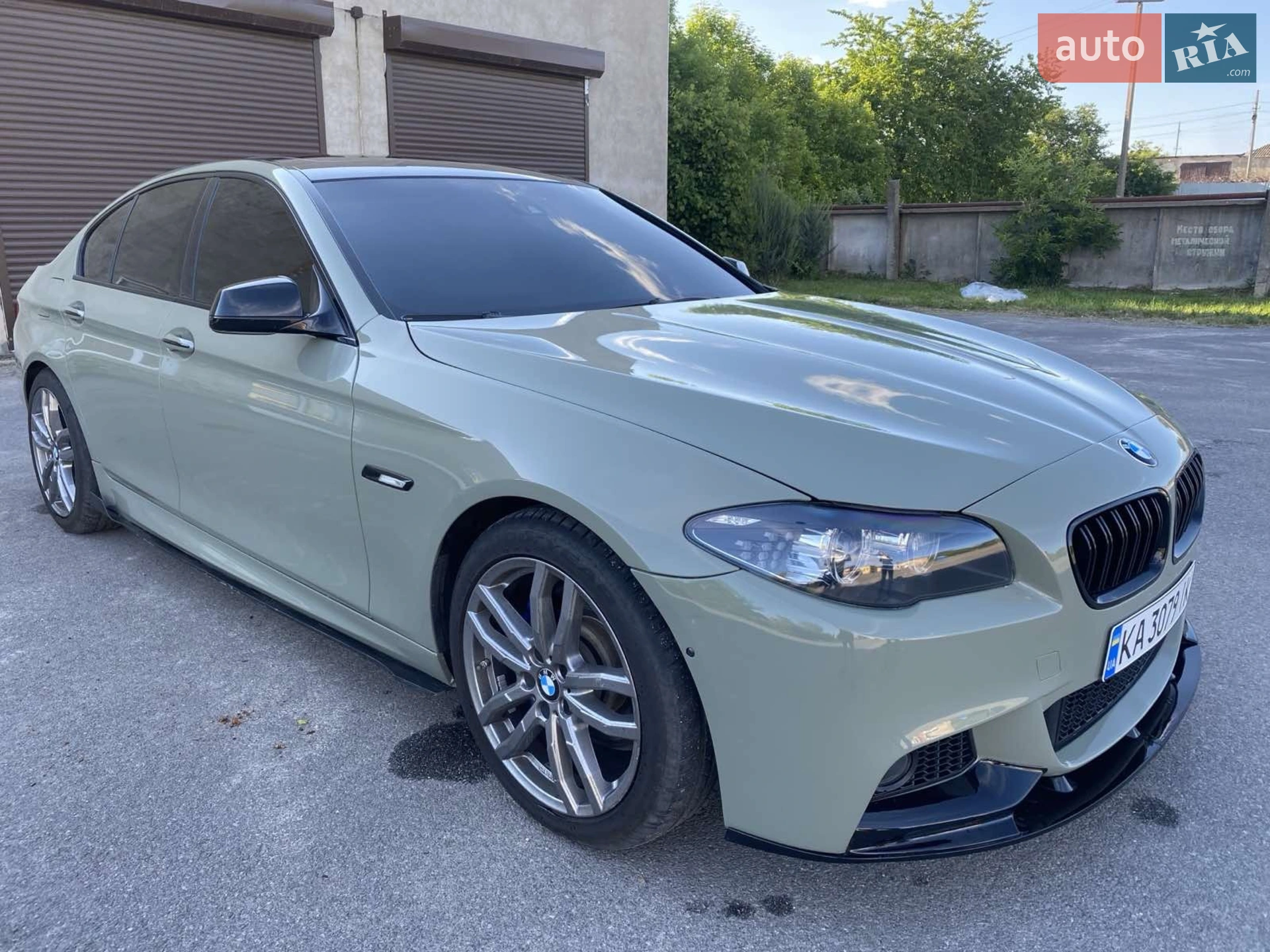 2012 BMW 5er - мініатюра 2