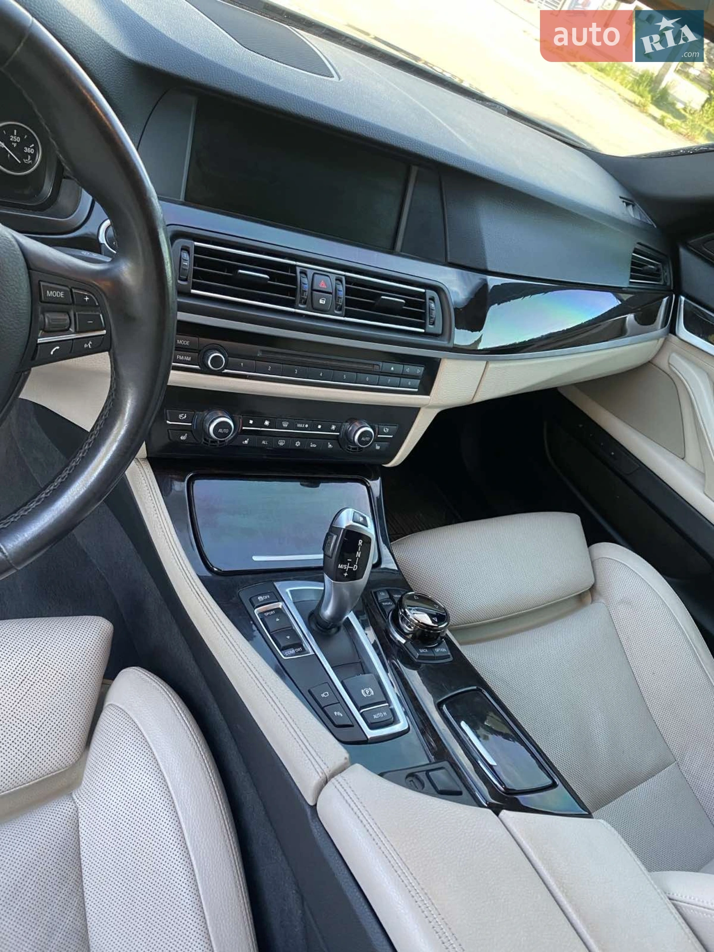 2012 BMW 5er - мініатюра 7