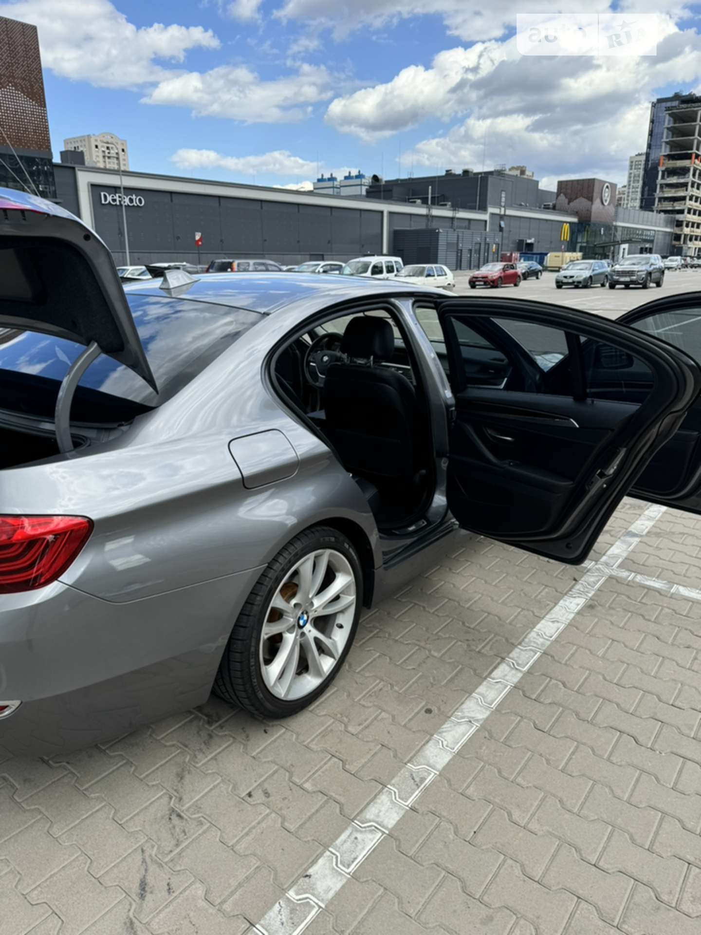 2016 BMW 5er - мініатюра 21