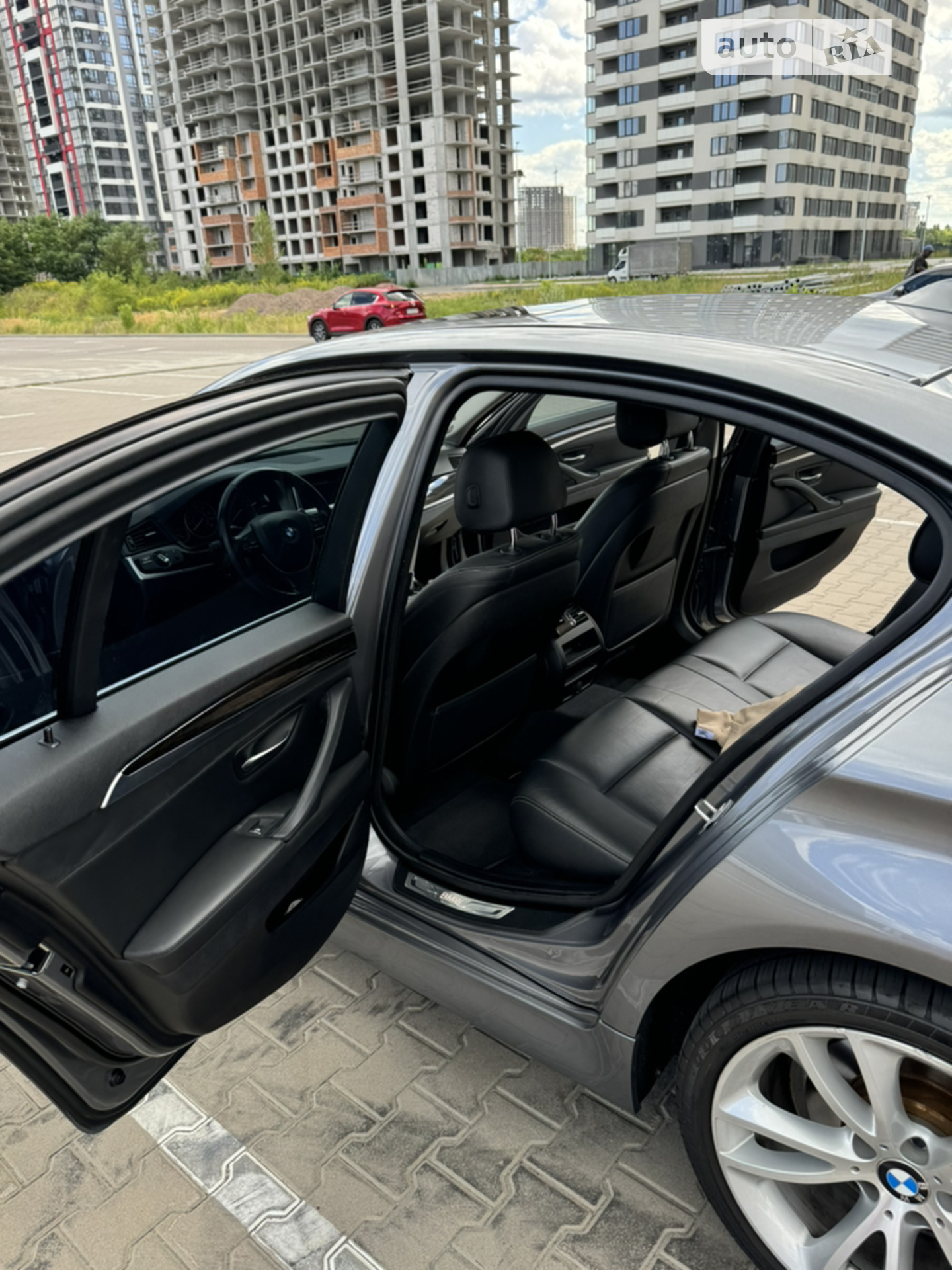 2016 BMW 5er - мініатюра 18