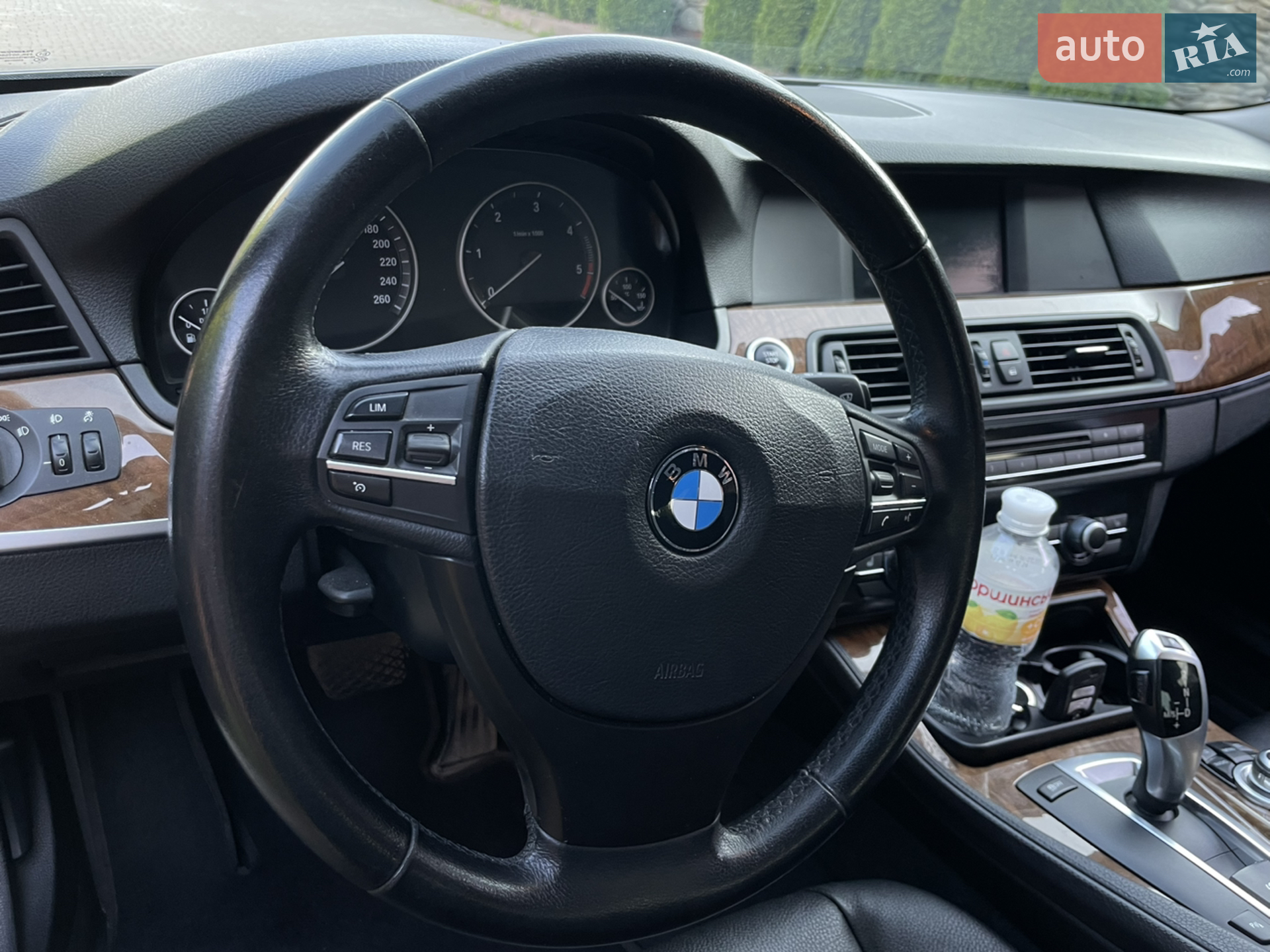 2011 BMW 5er - мініатюра 11