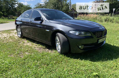 Седан BMW 5 Series 2013 в Львові