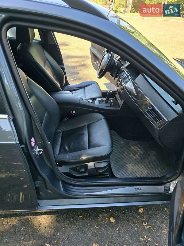 Универсал BMW 5 Series 2004 в Вижнице