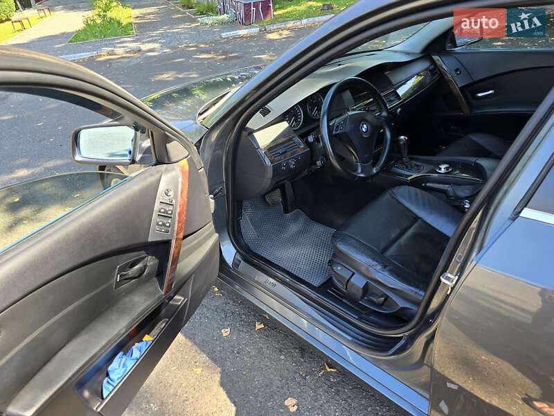 Универсал BMW 5 Series 2004 в Вижнице